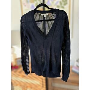 Brochu Walker Navy Distressed Crochet V-Neck Pullover Sweater in Size XS